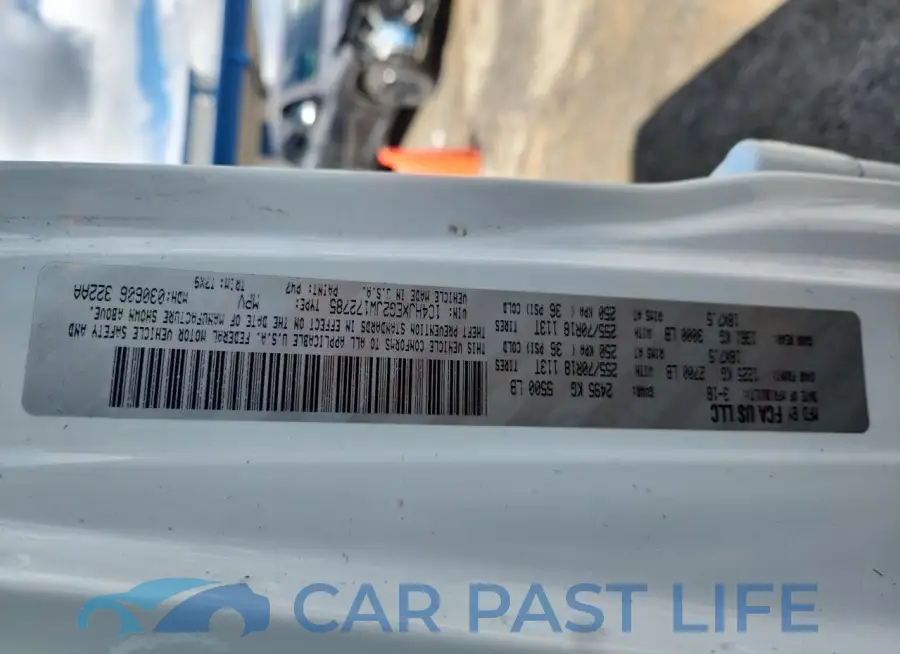 1C4HJXEG2JW172785# 13