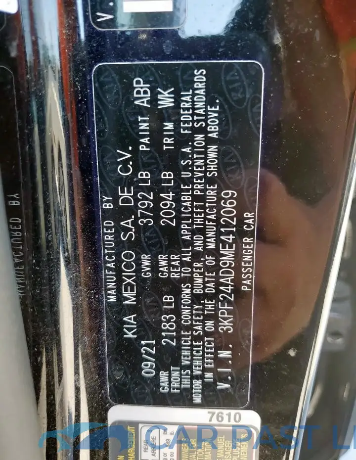 3KPF24AD9ME412069# 12