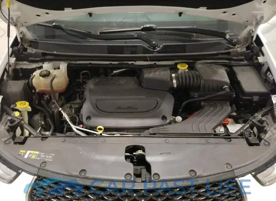 2C4RC1BG8NR117952# 12