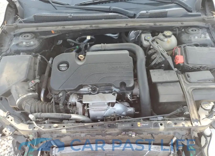 1G1ZB5ST8JF199425# 11