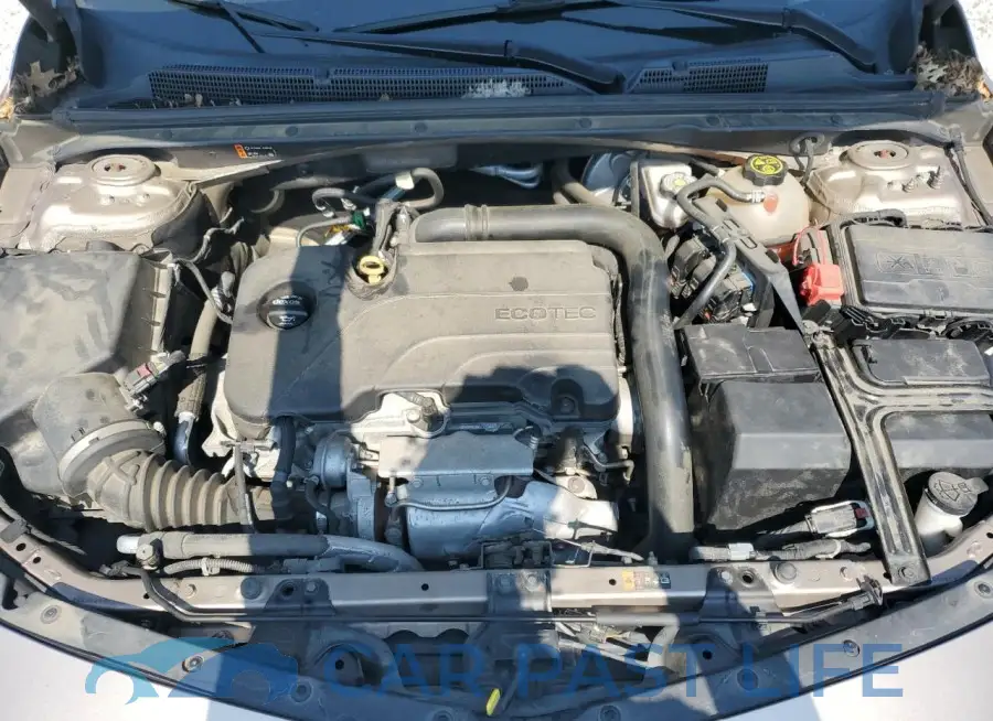 1G1ZD5ST5KF116500# 11