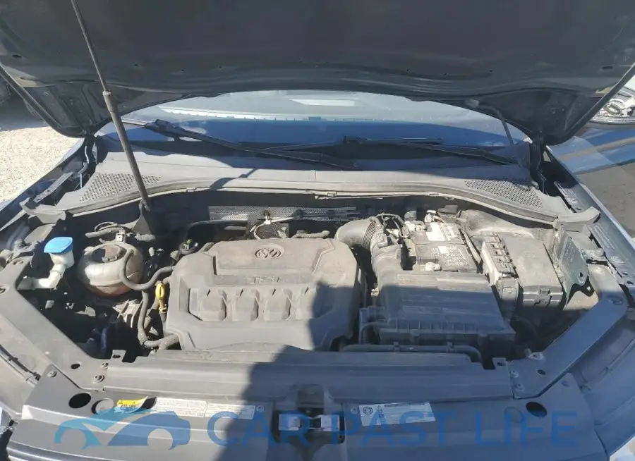 3VV2B7AX2JM198586# 12