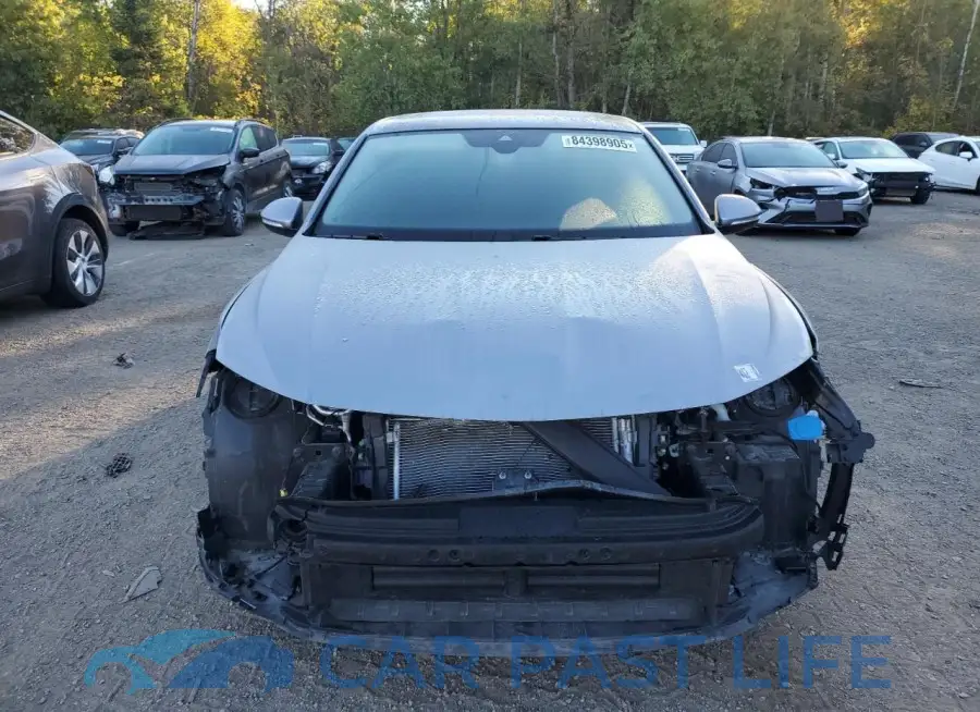 3VWGM7BU9RM065061# 5