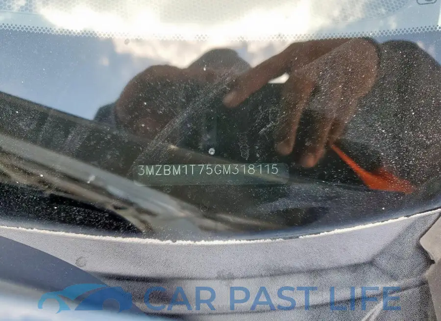 3MZBM1T75GM318115# 12