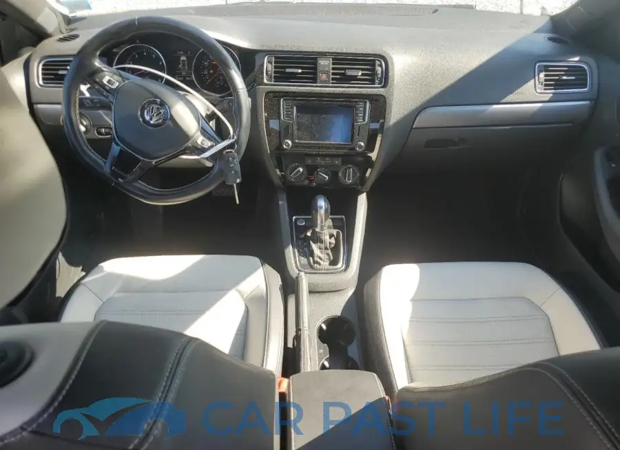 3VWD17AJ6GM268361# 8