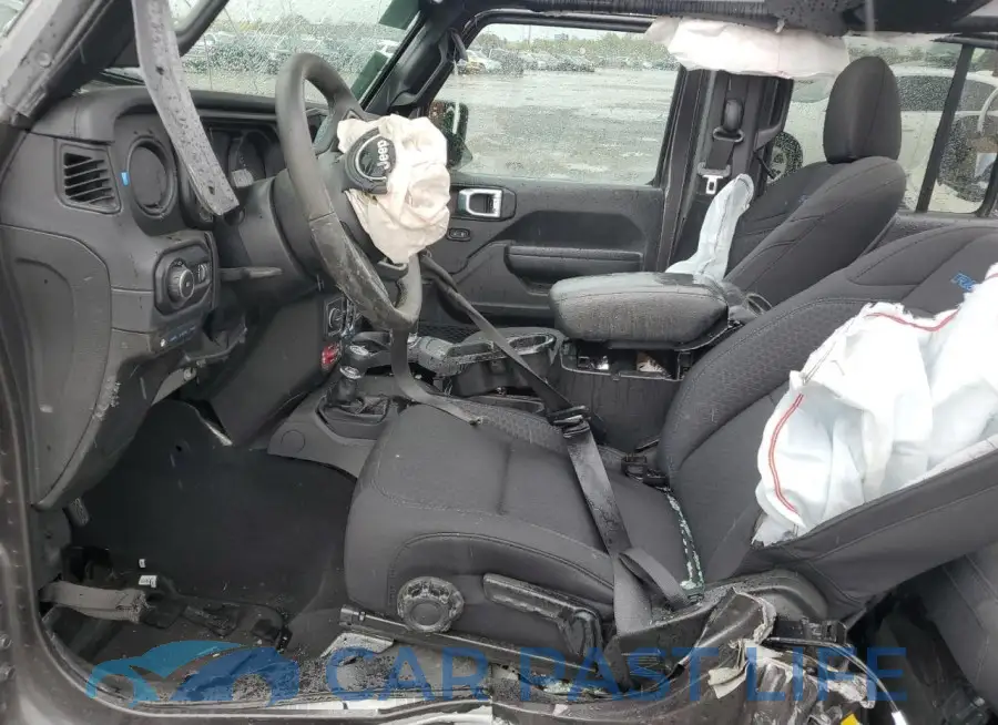 1C4RJXR60RW292635# 7