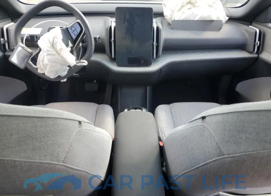 YV4EK3ZL5SS157090# 8