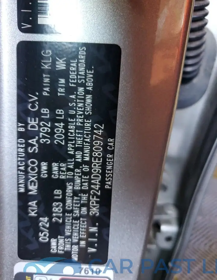 3KPF24AD9RE809742# 13