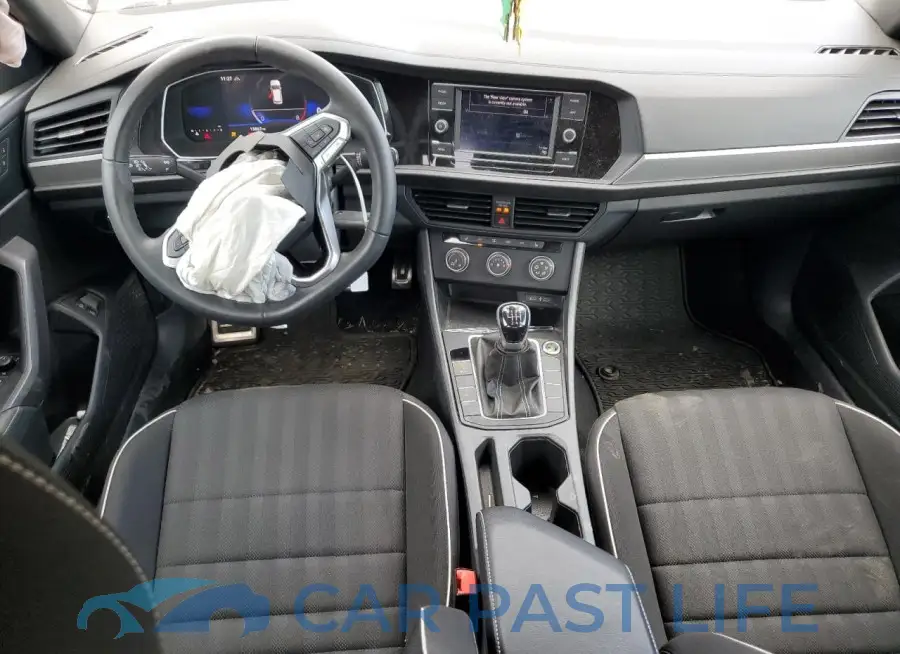 3VWAM7BU5RM052300# 8