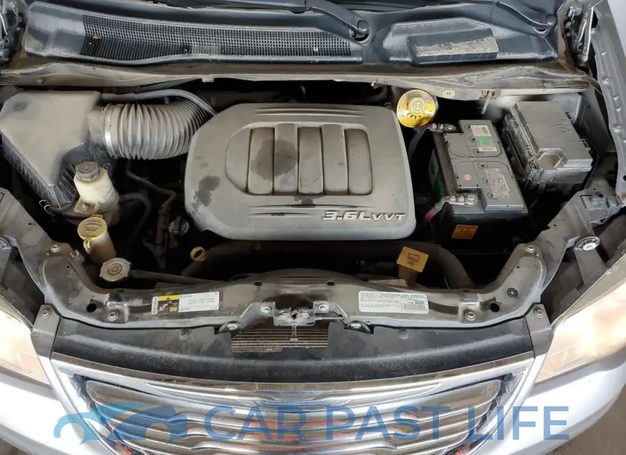 2C4RC1BG1GR172858# 12