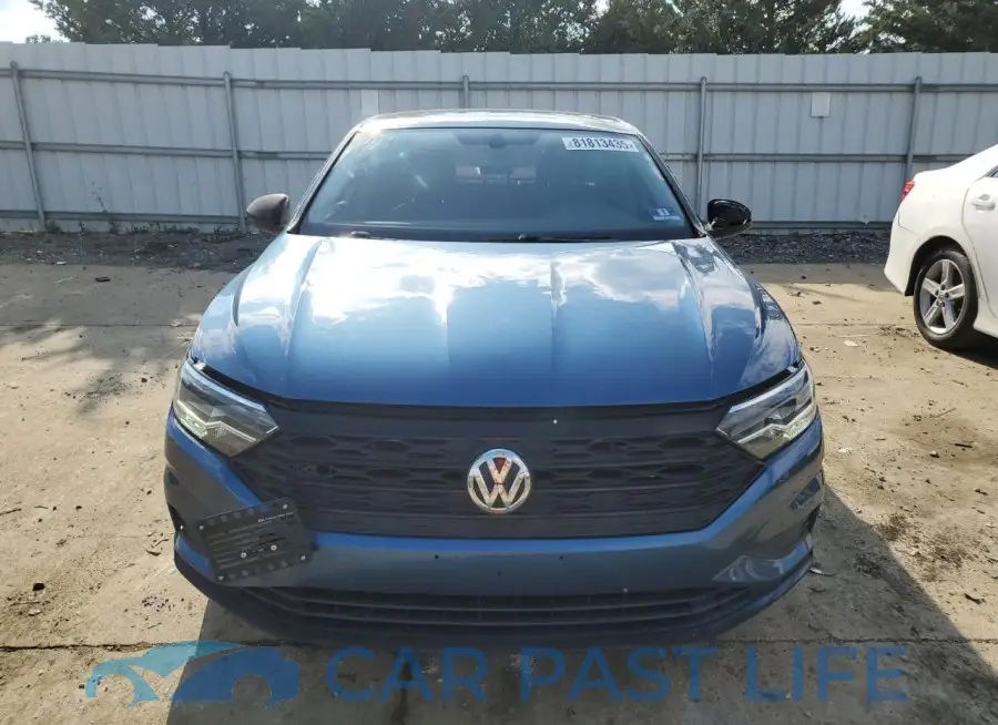 3VWC57BU8KM110170# 5