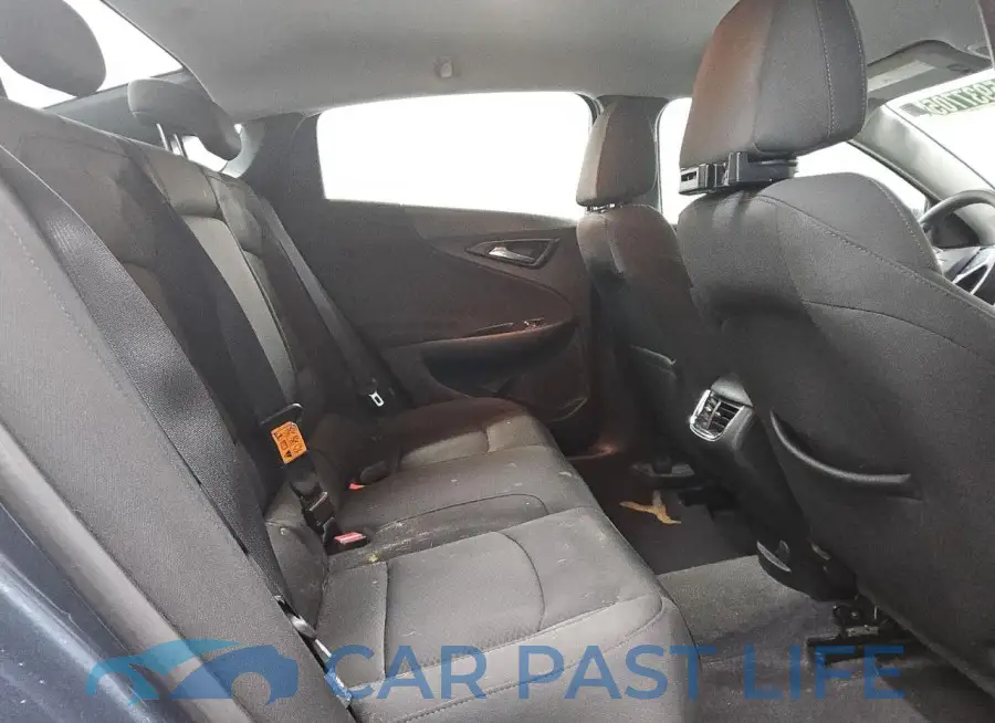 1G1ZD5ST8KF152634# 10