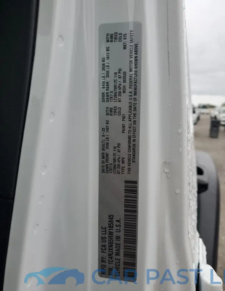1C4RJXN65RW185845# 13