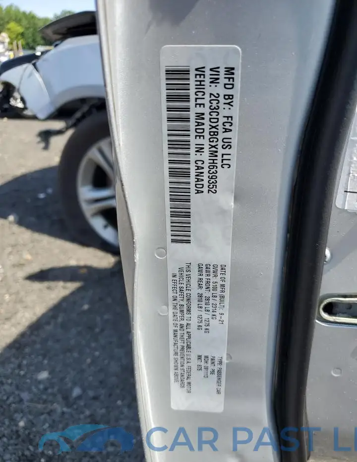 2C3CDXBGXMH639352# 12