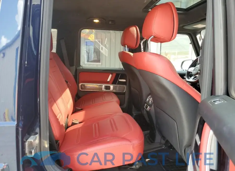 W1NYC6BJ3LX346910# 11