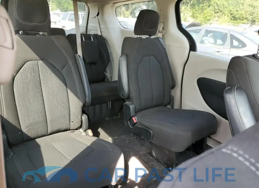 2C4RC1ZG5MR523739# 11
