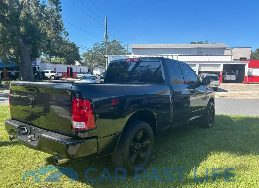 1C6RR6FT8JS304918# 4