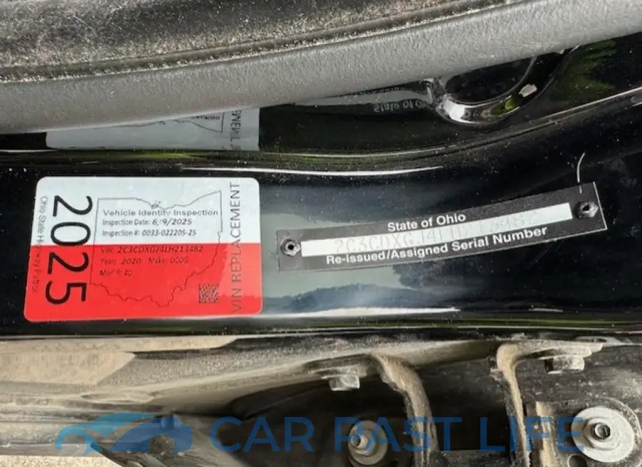 2C3CDXGJ4LH213482# 12