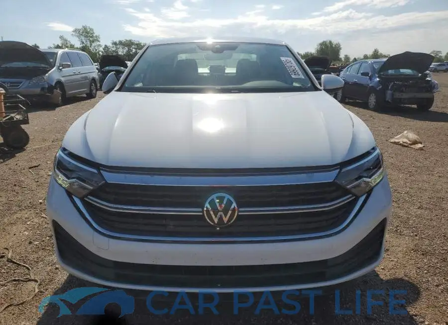 3VW5M7BUXRM098674# 5