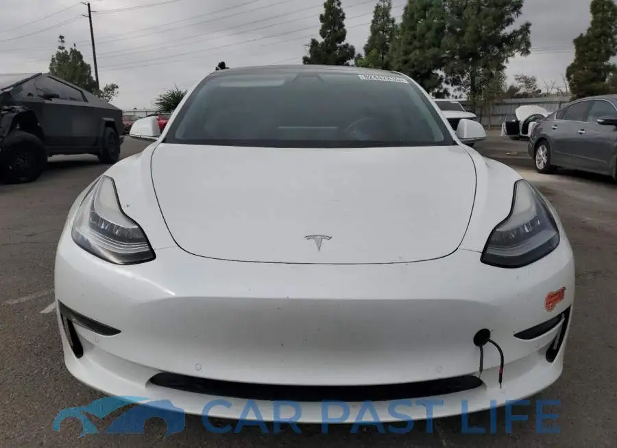 5YJ3E1EAXKF412064# 5