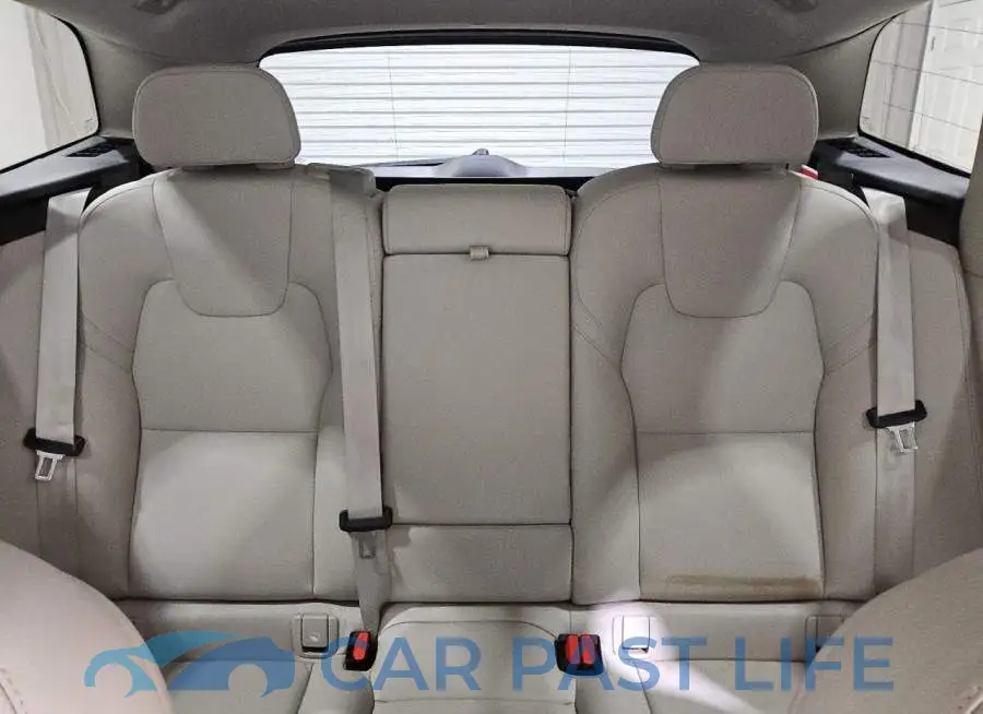 YV4L12DK6P1358321# 10