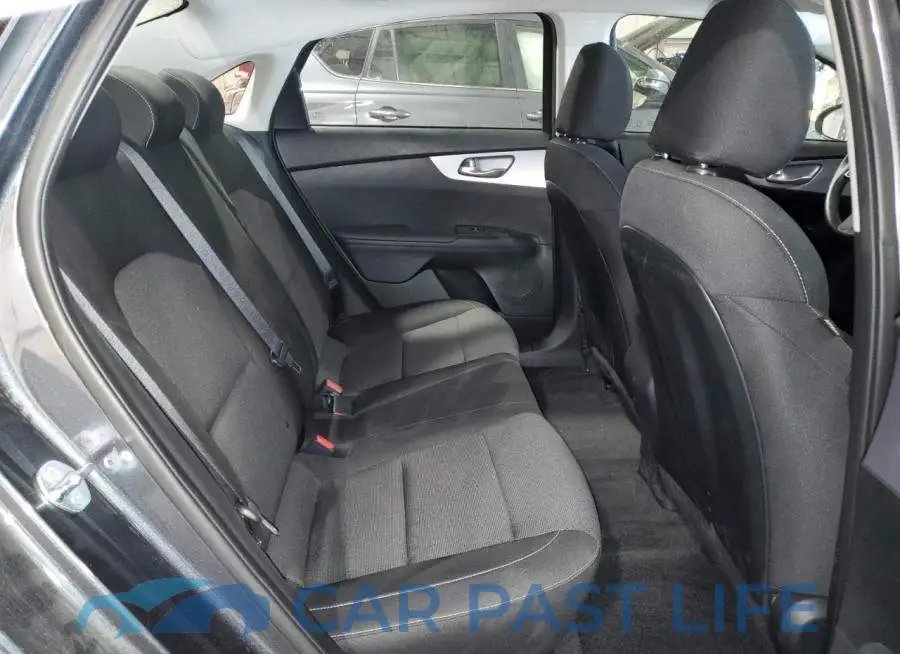3KPF24AD0RE801299# 10