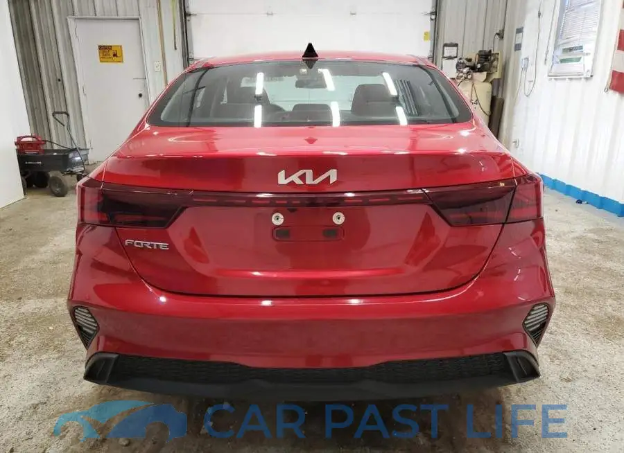 3KPF24AD6PE612623# 6