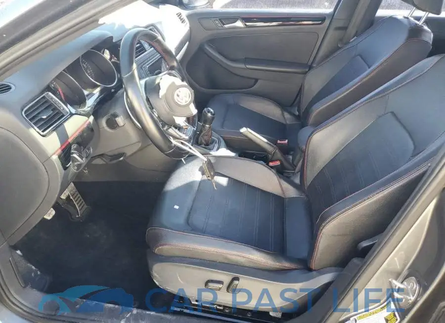 3VW5T7AJ7HM408255# 7