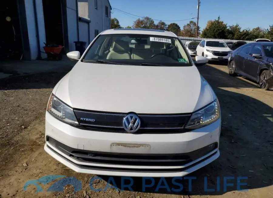 3VW637AJ7GM339053# 5
