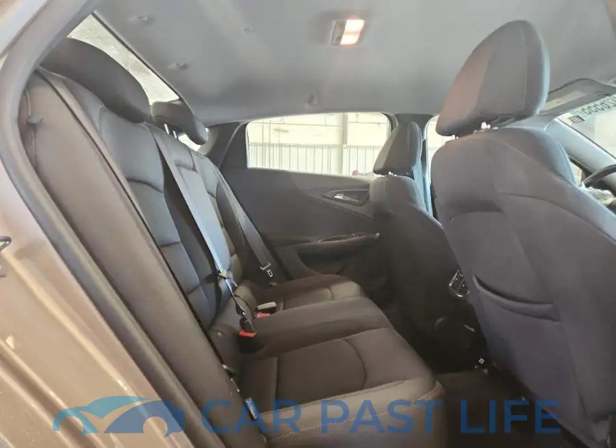 1G1ZD5ST4PF245321# 10