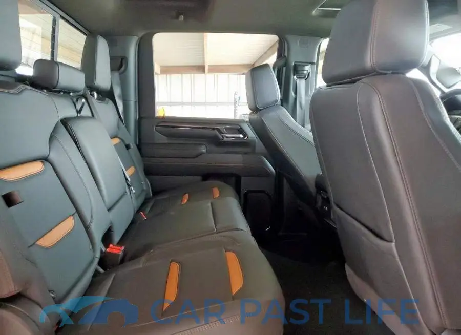 1GT4UPEY7SF171325# 10