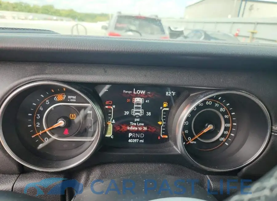 1C4HJXEN7MW813125# 9