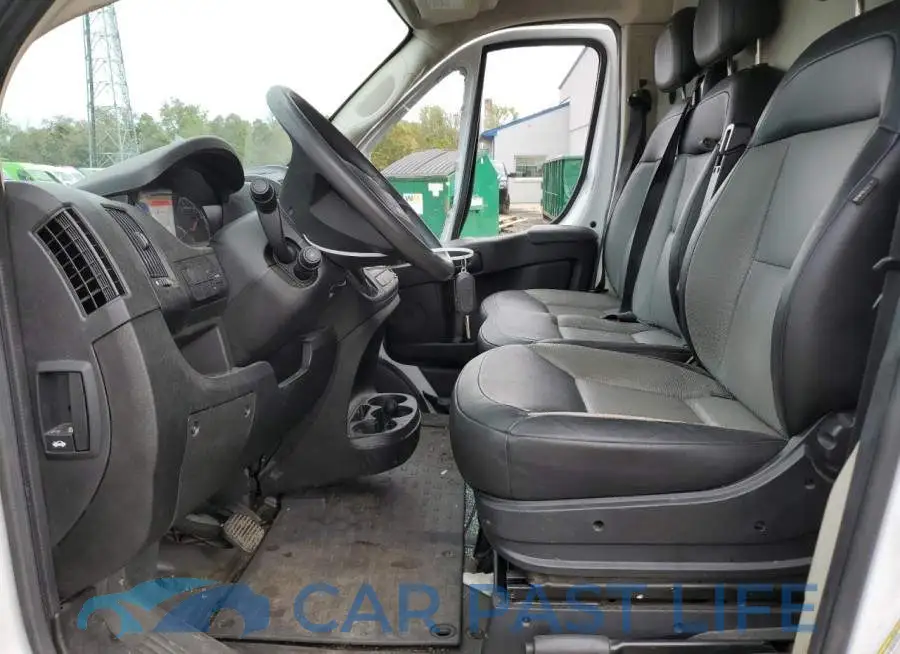3C6TRVDG9JE144251# 7