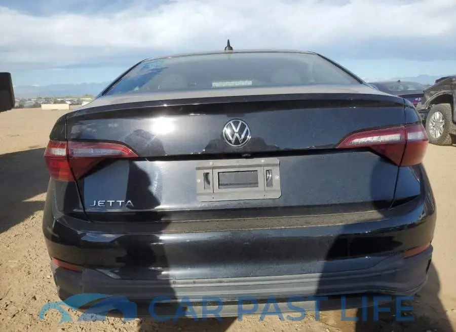 3VW5M7BU3PM023358# 6