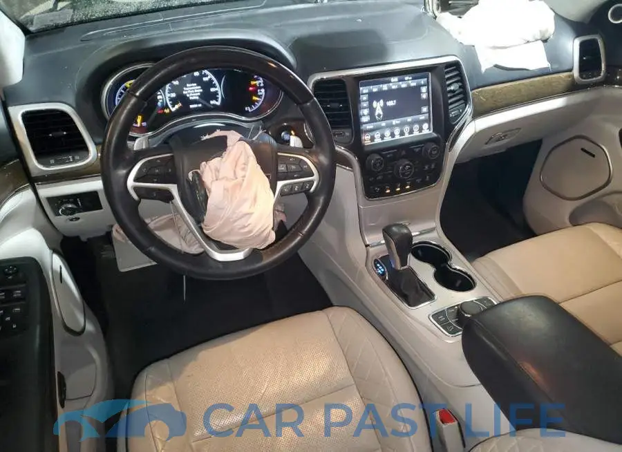 1C4RJFJT7JC316169# 8