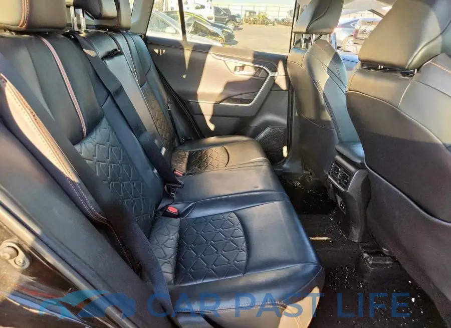 2T3J1RFV8MW144423# 11