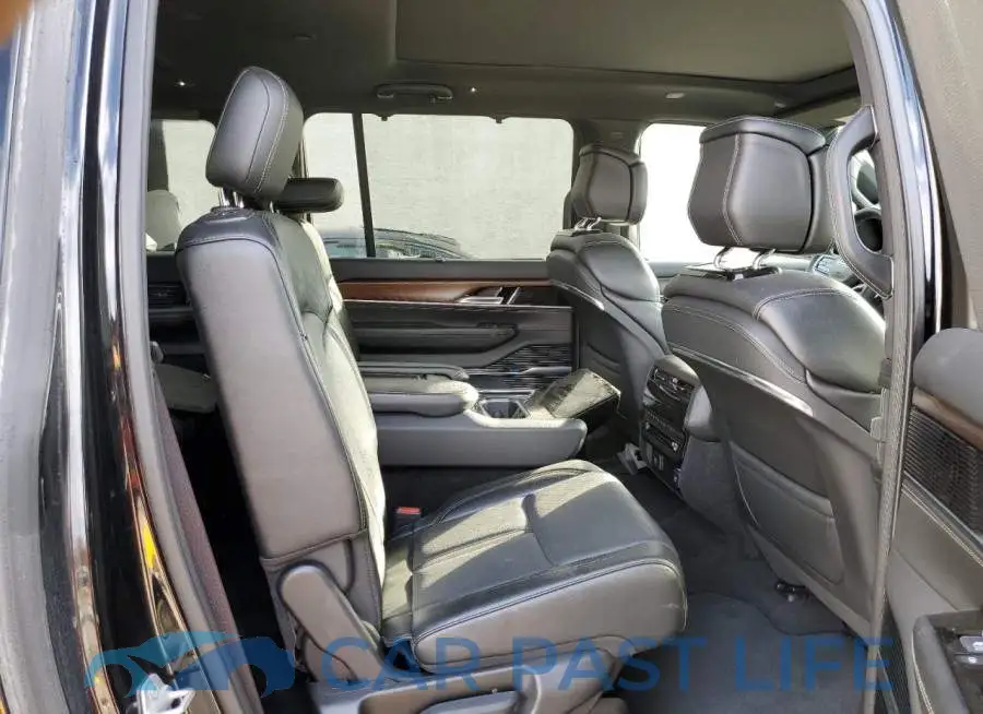 1C4SJSEP6RS112360# 11