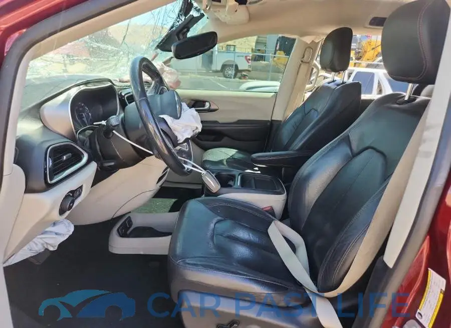 2C4RC1BG4LR112261# 7