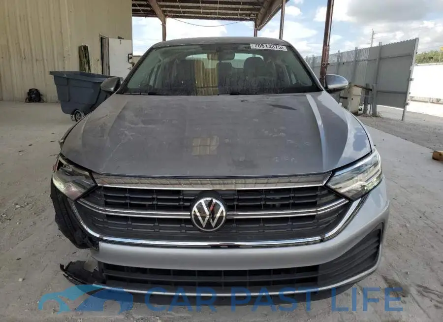 3VW5M7BU4PM043134# 5