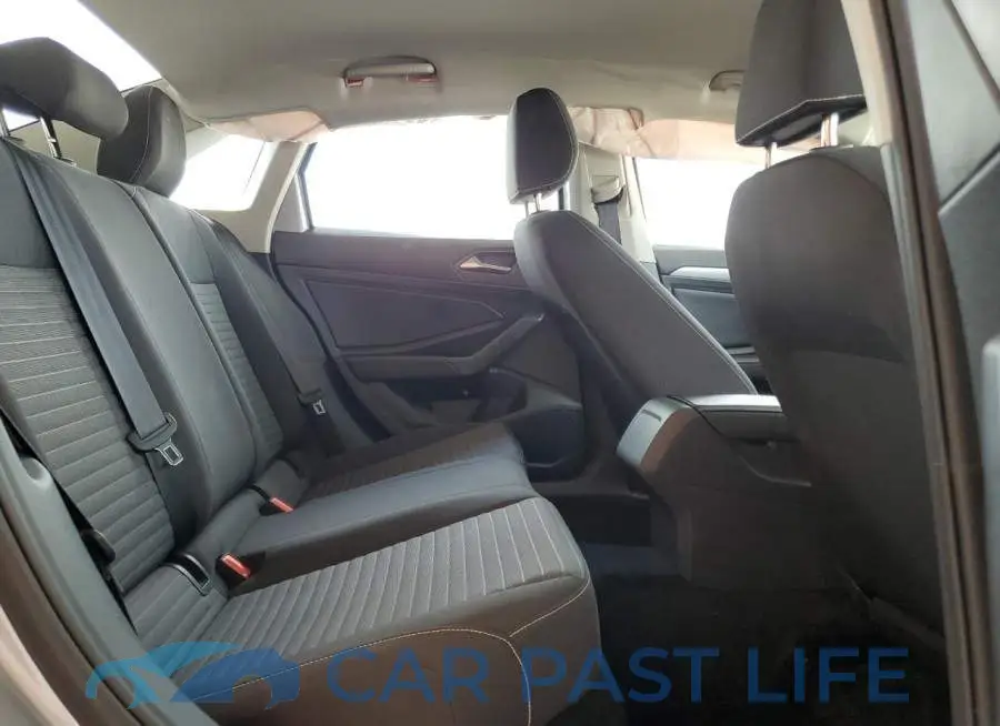 3VW5M7BU4PM043134# 10