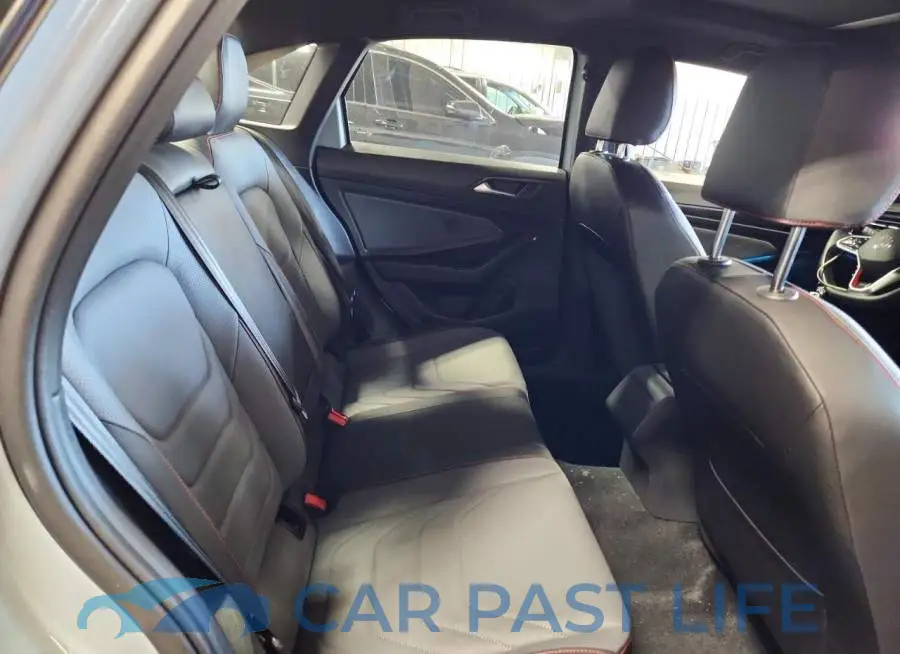 3VW2T7BU7SM034989# 10
