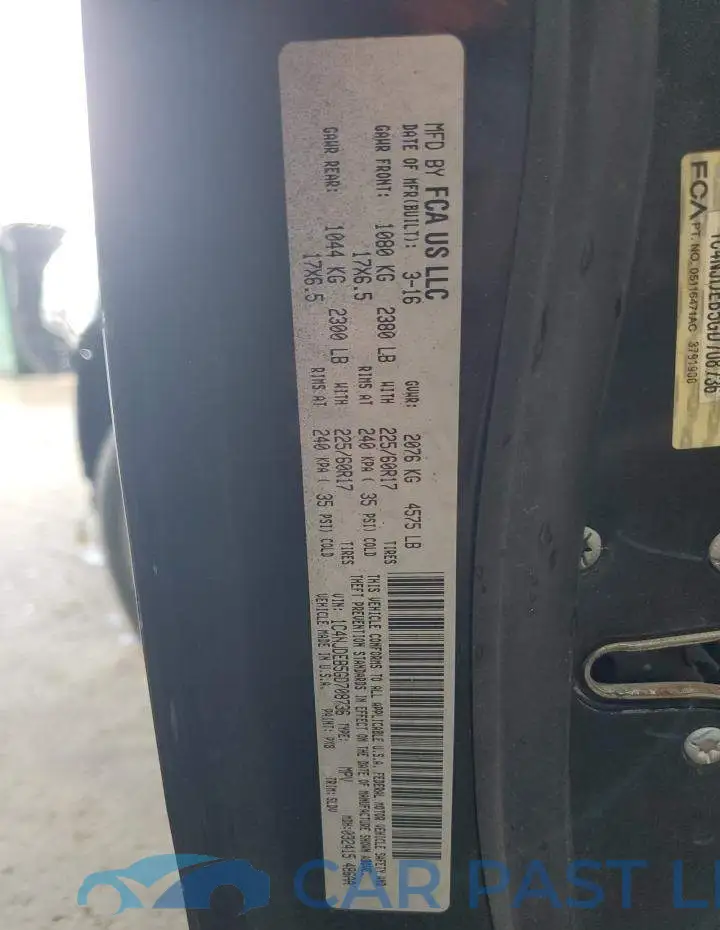 1C4NJDEB8HD101067# 14