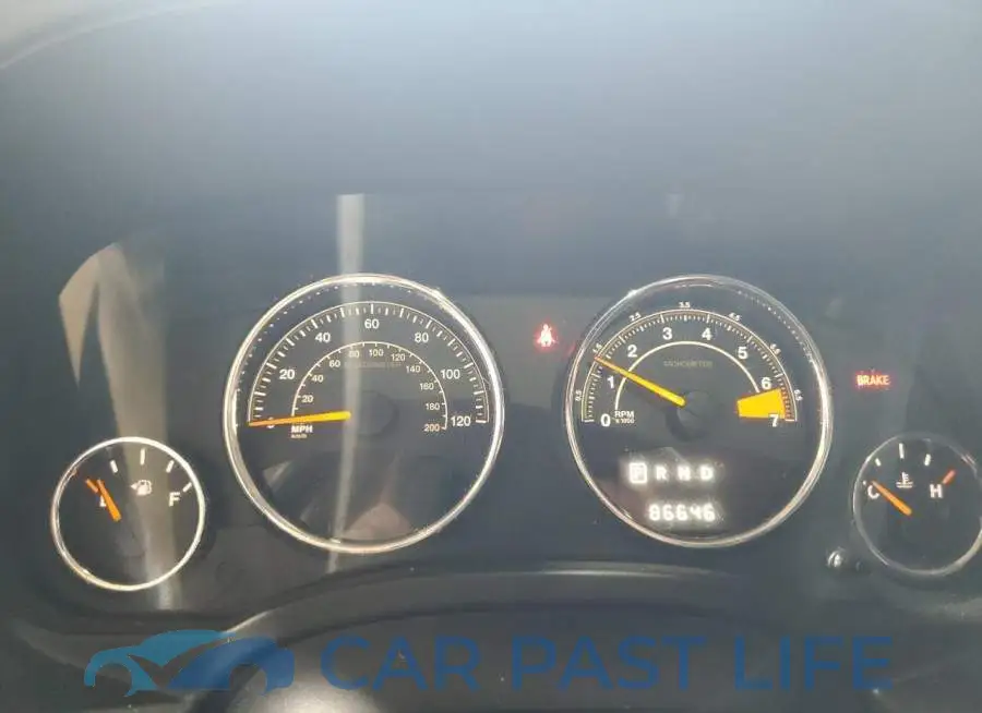 1C4NJDEB8HD101067# 9