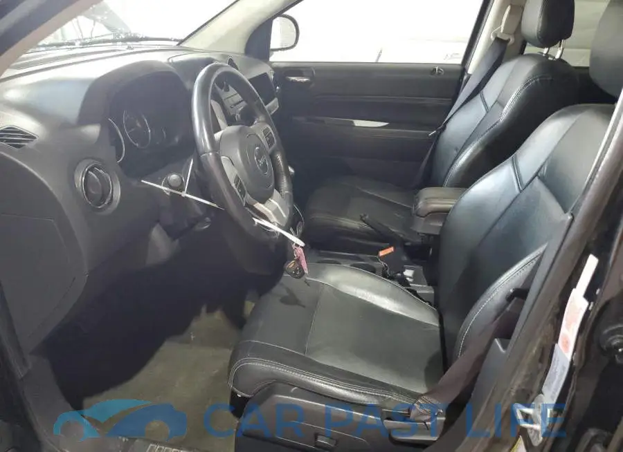 1C4NJDEB8HD101067# 7