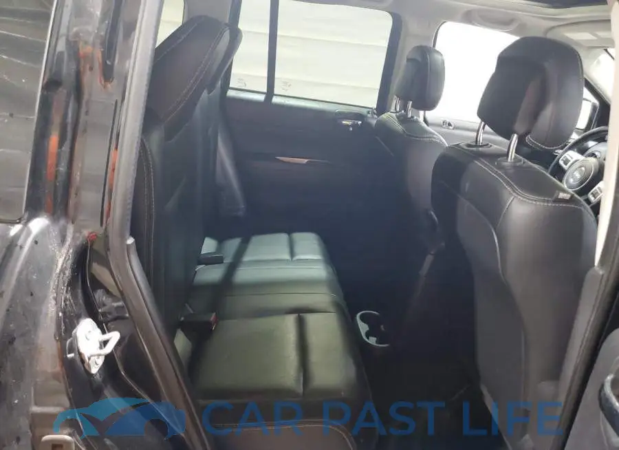 1C4NJDEB8HD101067# 11