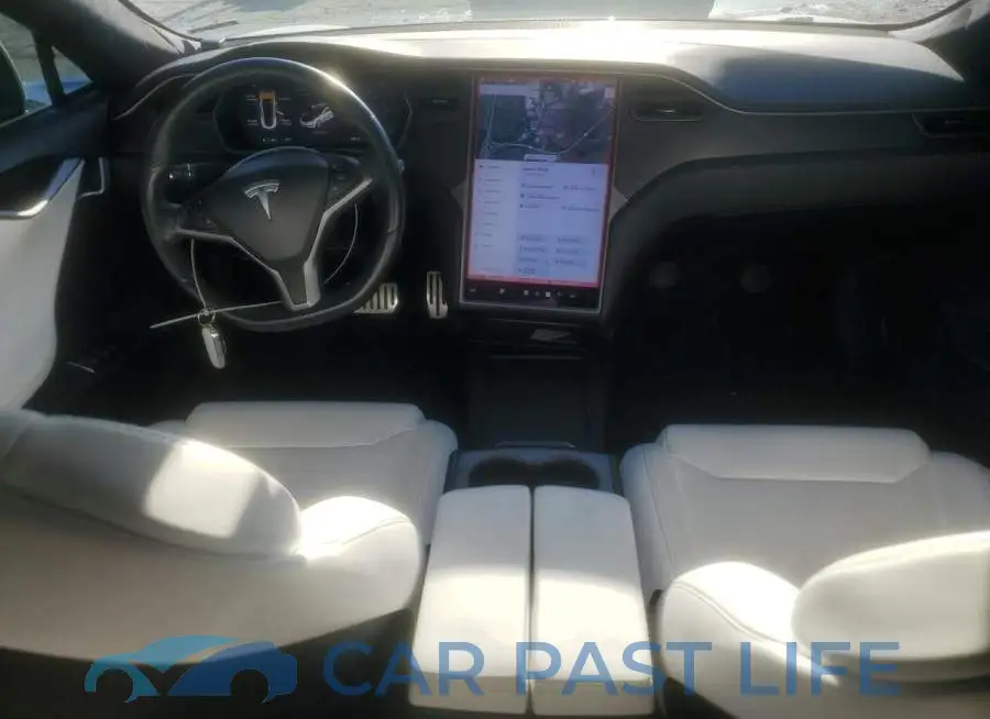 5YJSA1E46KF313887# 8