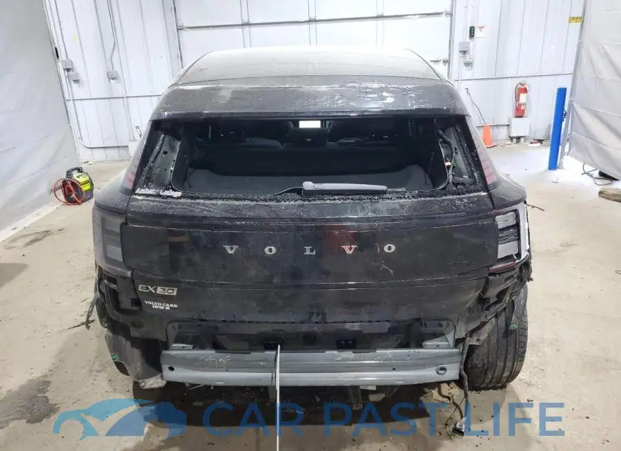 YV4EK3ZL7SS132370# 6