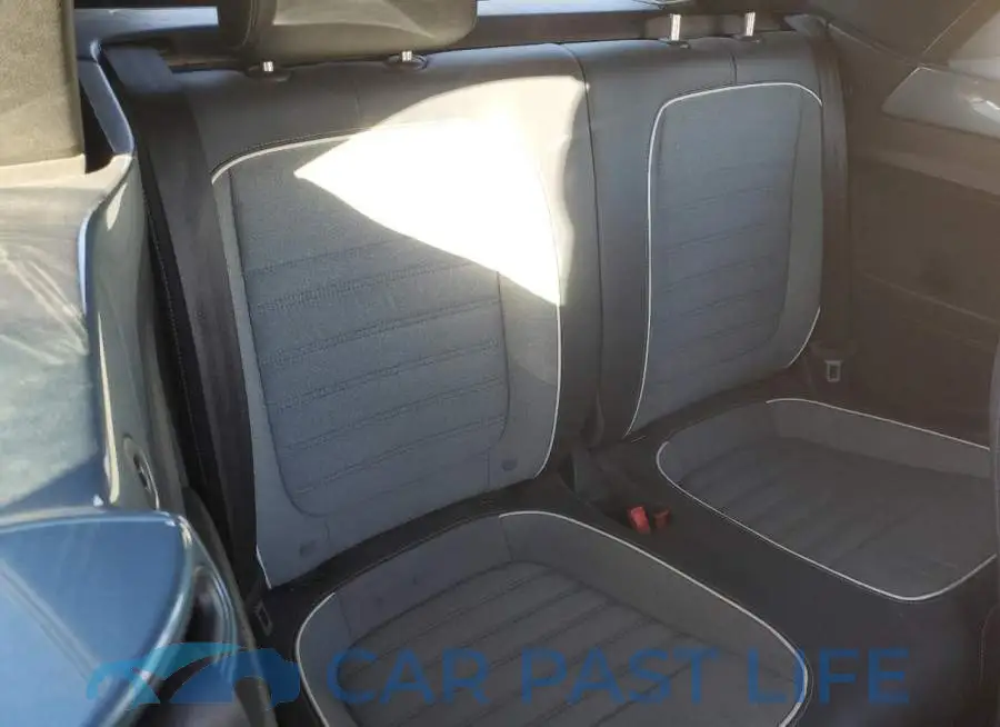 3VW507AT7GM808986# 10