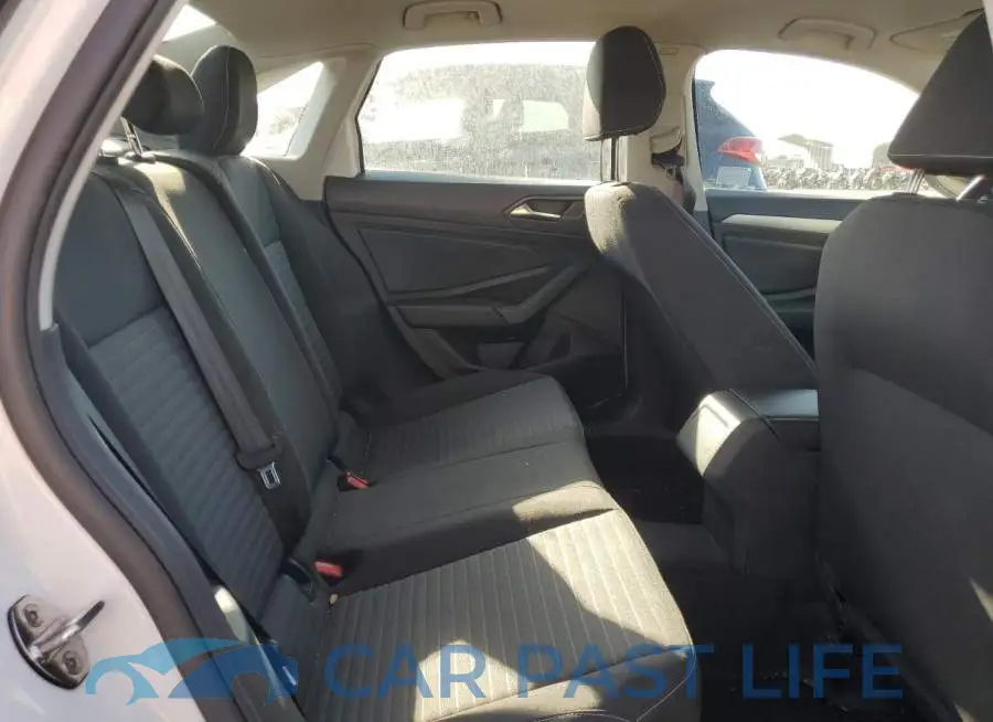 3VW5M7BU6PM061845# 10