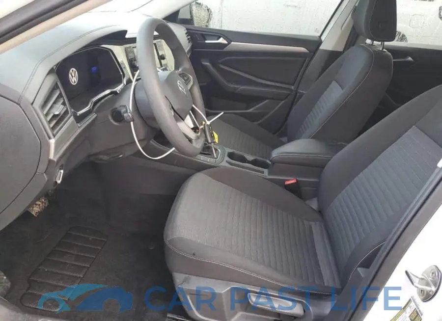 3VW5M7BU7PM010841# 7